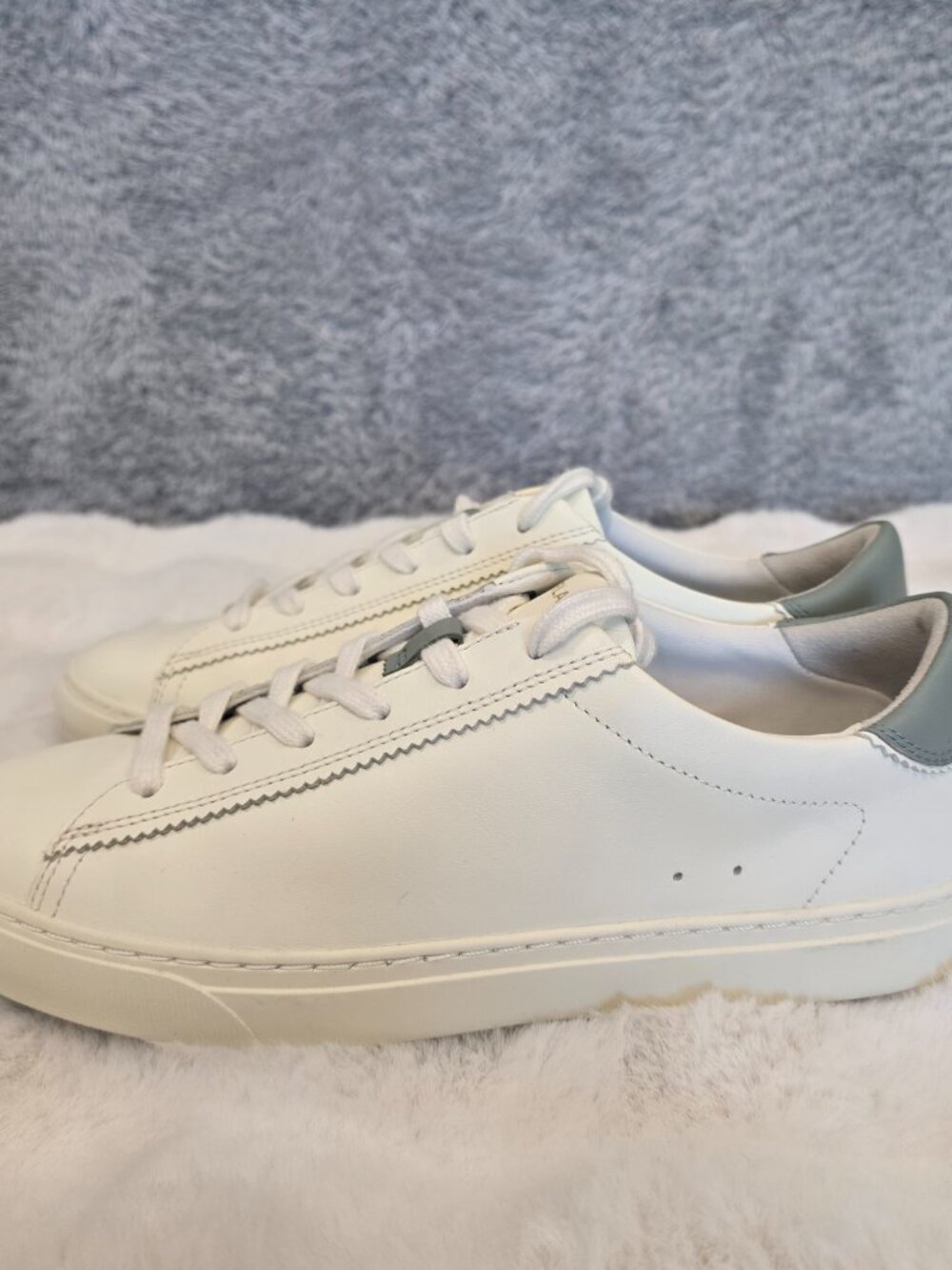 Everlane Day Sneaker White Leather Grey Shadow Women's Sizes NEW  Tennis Prep - Picture 8 of 15